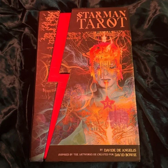 David Bowie Starman Tarot Deck Set with Guidebook and original box set - Picture 9 of 12